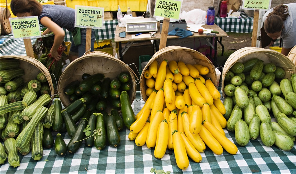 Zucchini at the Farmers Market jigsaw puzzle in Fruits & Veggies puzzles on TheJigsawPuzzles.com